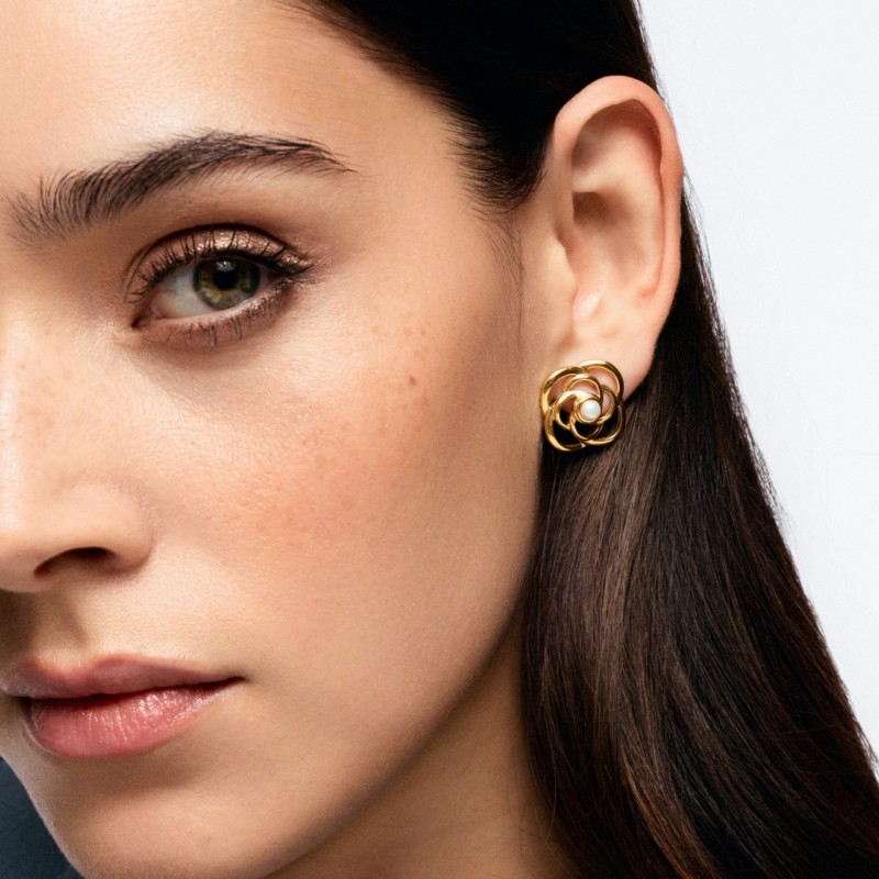 BRINCOS AÇO SENHORA ROSE BLOSSOM PEARL GOLD OJRE04D